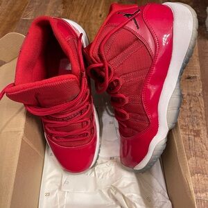 Grade School Jordan Retro